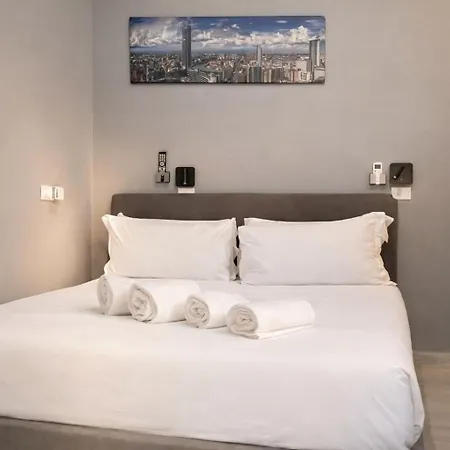 Loft Moderno Corso Lodi-porta Romana * Milano